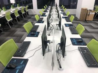 免押出租 電競機、辦公電腦與投影儀等辦公設備的便捷租賃方案